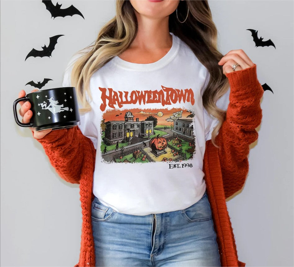 Halloween Town Print Sweatshirt, Casual Long Sleeve Crew Neck Sweatshirt For Spring & Fall, Women's Clothing